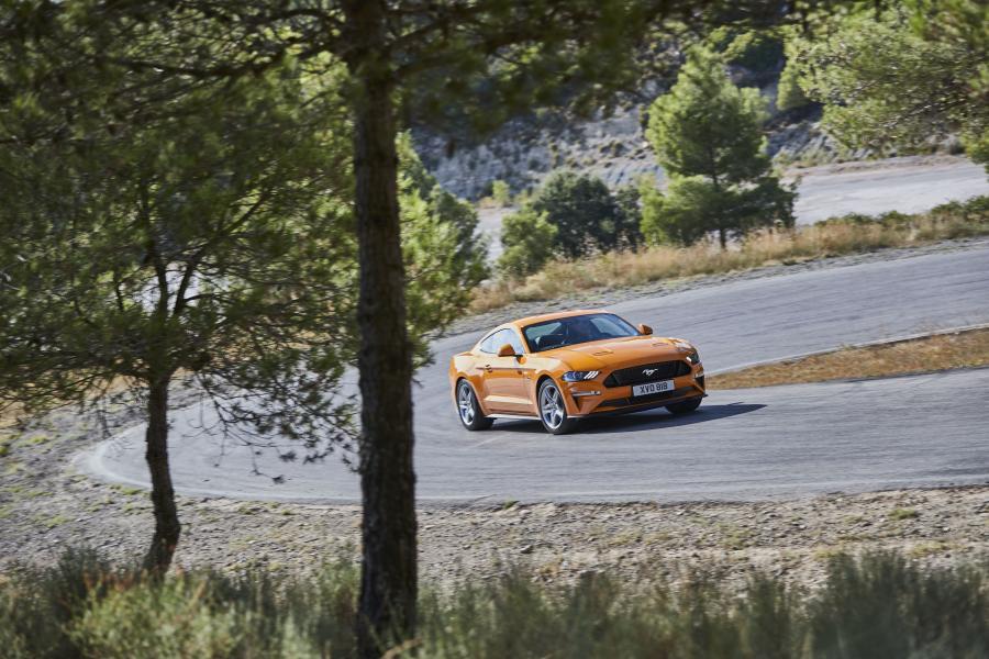  Ford Mustang GT Fastback 2017 года  (EU) (фото 7 из 42)